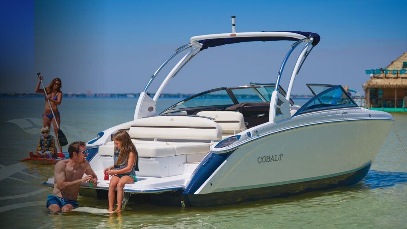 2021 Cobalt Boats R Series R5 specs and literature guide