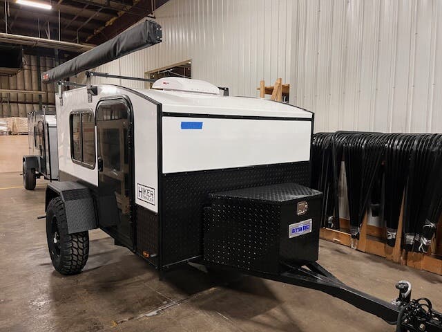 Find Specs for 2025 Hiker Trailer Mid Range XL Travel Trailer RVs