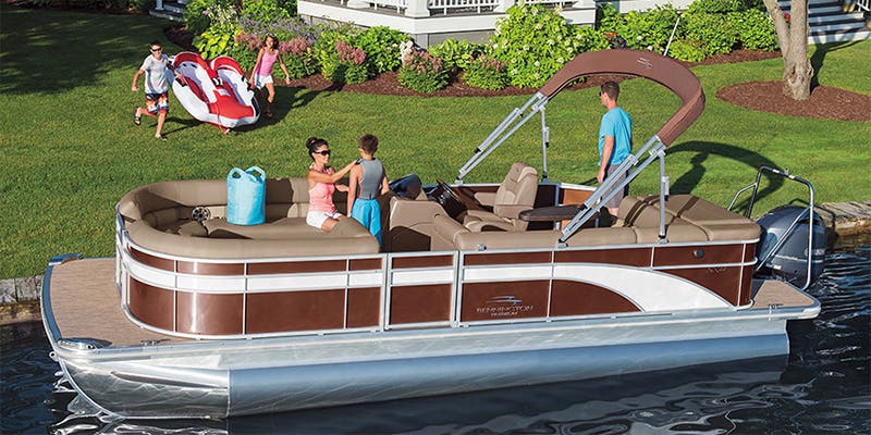 Find complete specifications for Bennington SXP Series 22 Boats Here